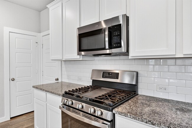 Building Photo - 21619 Coral Mist Dr