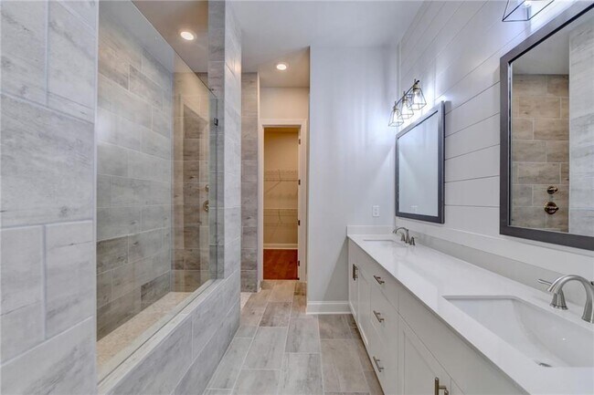 Building Photo - 4536 Molder Dr