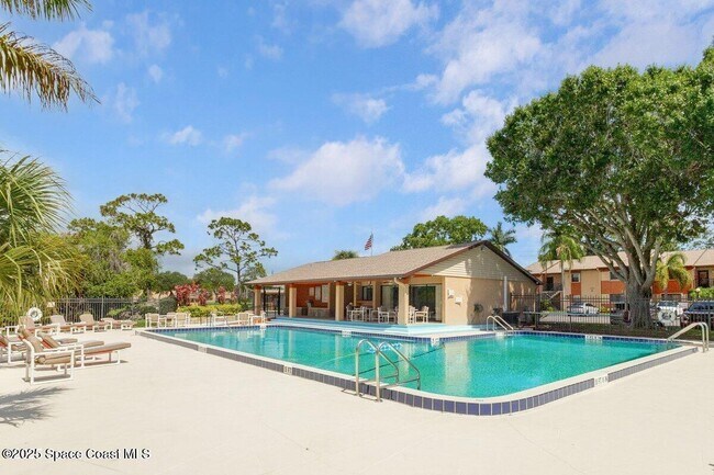 Building Photo - 2369 Golf Lake Cir