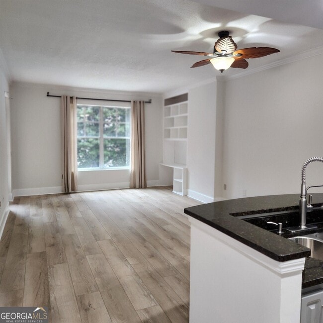 Building Photo - 1101 Juniper St NE