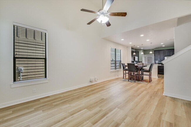 Building Photo - 2101 Rivers Edge Way