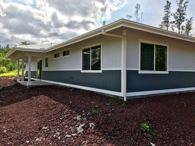 Building Photo - Beautiful 3 bedroom 2 bath in Ainaloa
