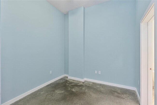 Building Photo - 3400 Malone Dr