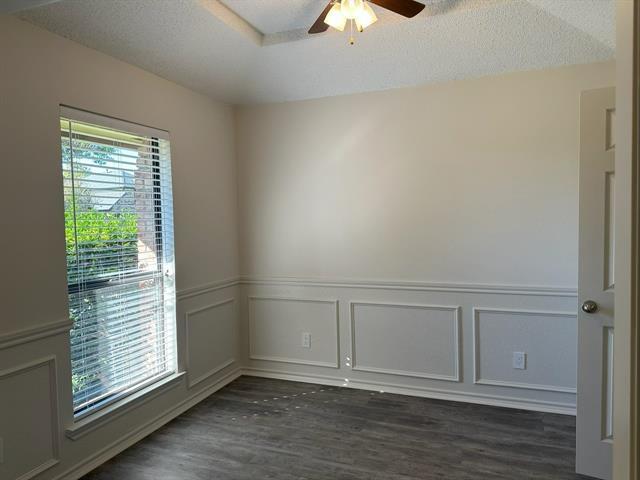 Building Photo - 2033 Espinosa Dr