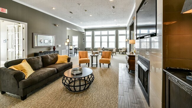 Building Photo - Second Floor Front Facing 2 Bedroom in a G...