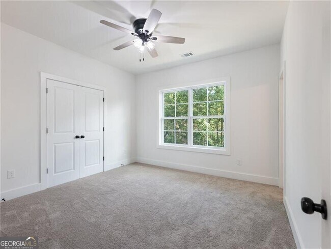 Building Photo - 2438 Shadburn Ferry Dr