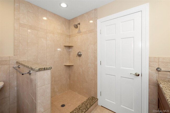 Building Photo - 16 Grand Blvd