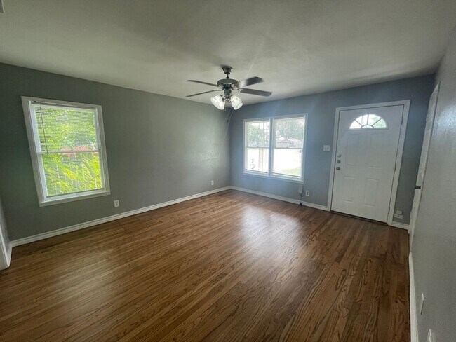 Building Photo - 4501 Moravian Dr