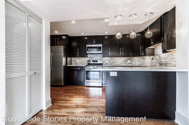 Building Photo - 4950 S King Dr