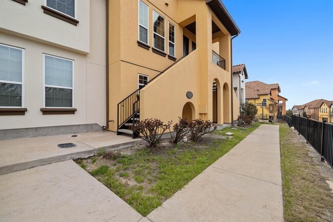 Building Photo - 11829 Terraza Cir