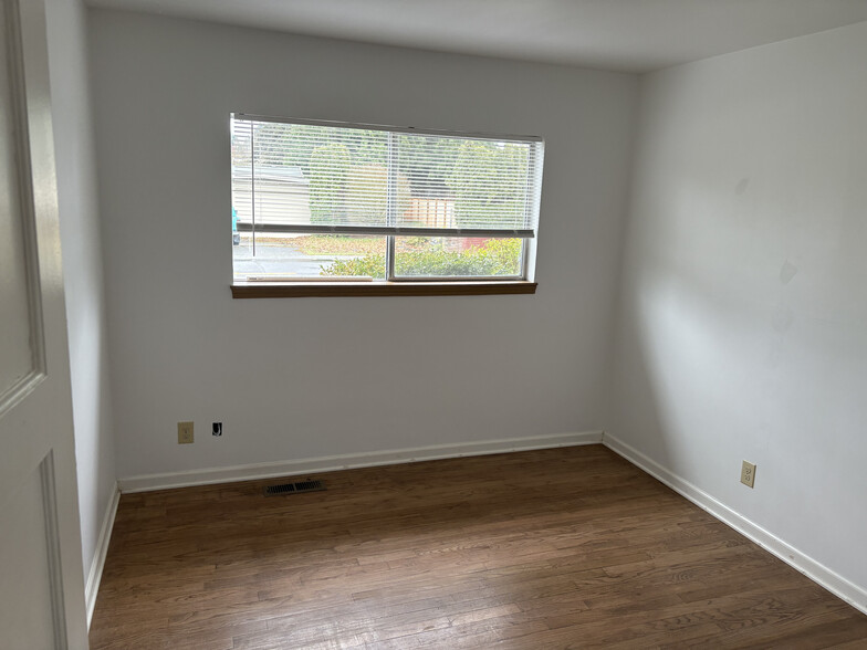 Bedroom 1 Window - 861 Edmonds Avenue Northeast