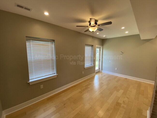 Building Photo - 1115 Winchester St