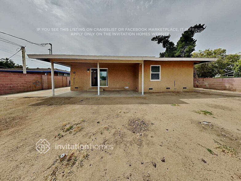 Building Photo - 9256 Swinton Ave