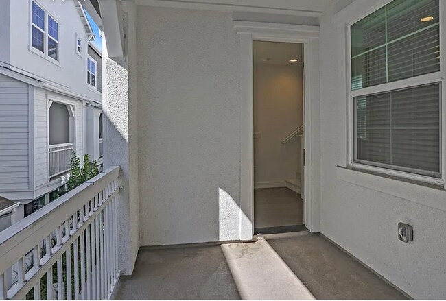 Building Photo - 341 Wild Rose Wy