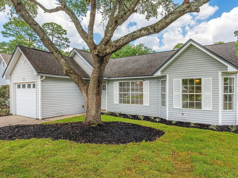 Building Photo - 1053 Emerald Ln