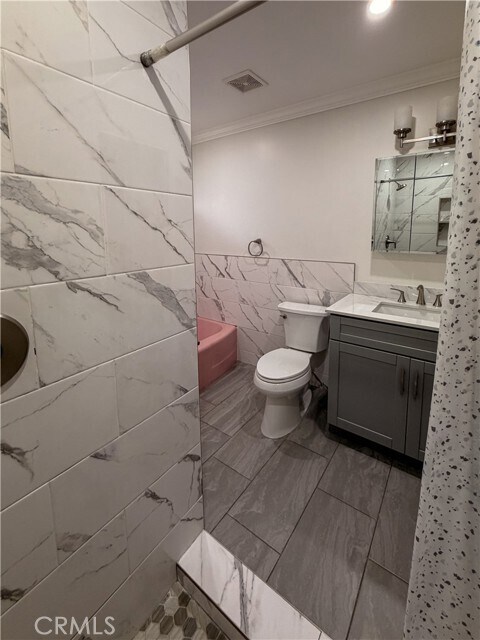 Building Photo - 5516 Ethel Ave