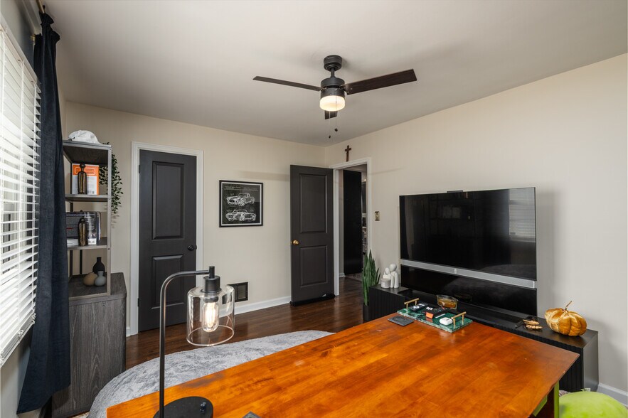 Building Photo - 195 S Sylvan Ave