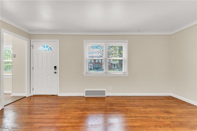 Building Photo - 21603 Hillgrove Ave