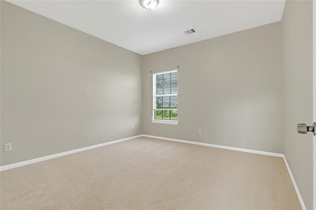 Building Photo - 9610 Buffum St
