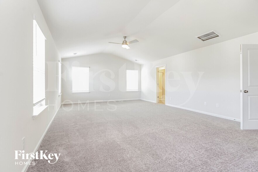 Building Photo - 454 Yoshino Cherry Dr