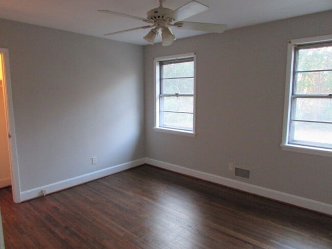 Building Photo - Brick Home in Manning, SC