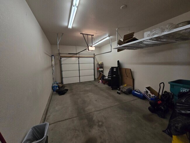 Building Photo - 6603 W 3rd St