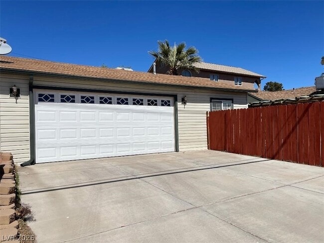 Building Photo - 536 Avenue L