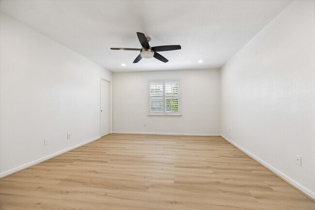 Building Photo - 1201 McDuffie St