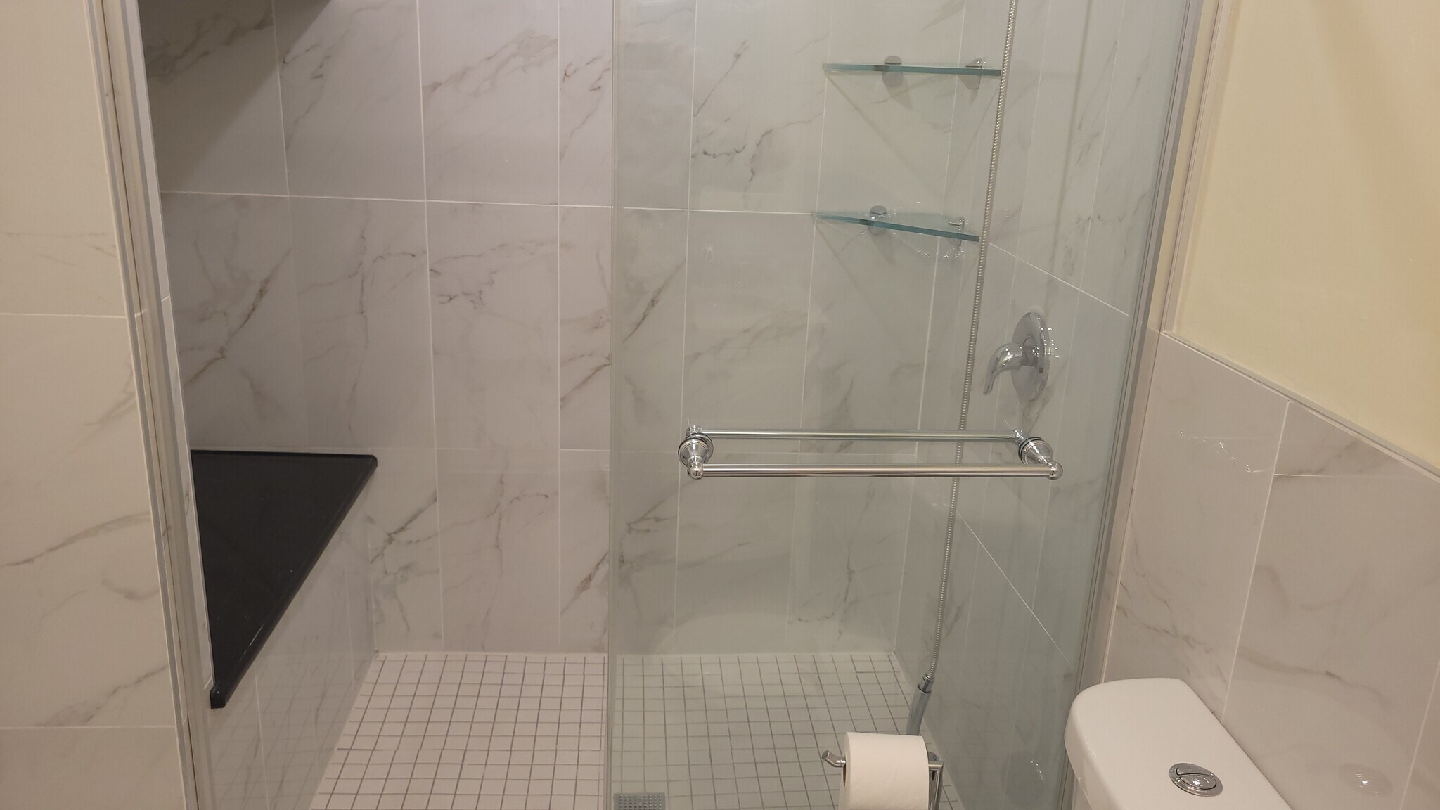 master bath - 174A Concordia Cir