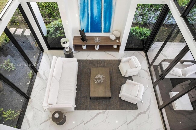 Building Photo - 3367 NE 168th St