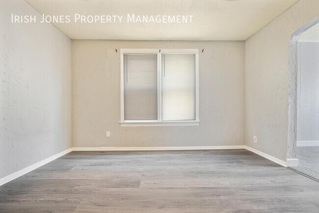 Building Photo - 106 Reiman St