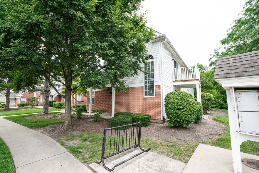 Building Photo - 35 Orrington Ct