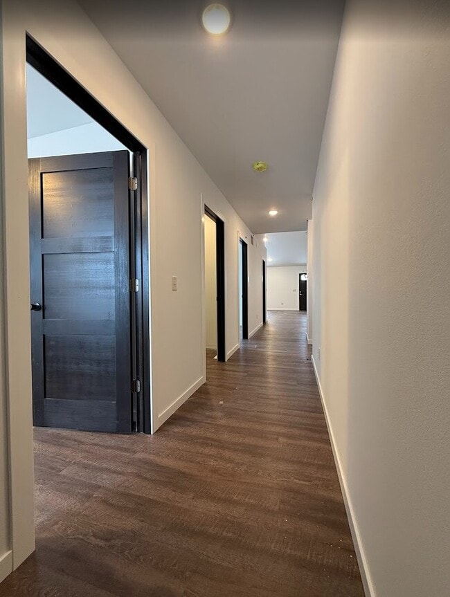 Building Photo - 5535 164th St