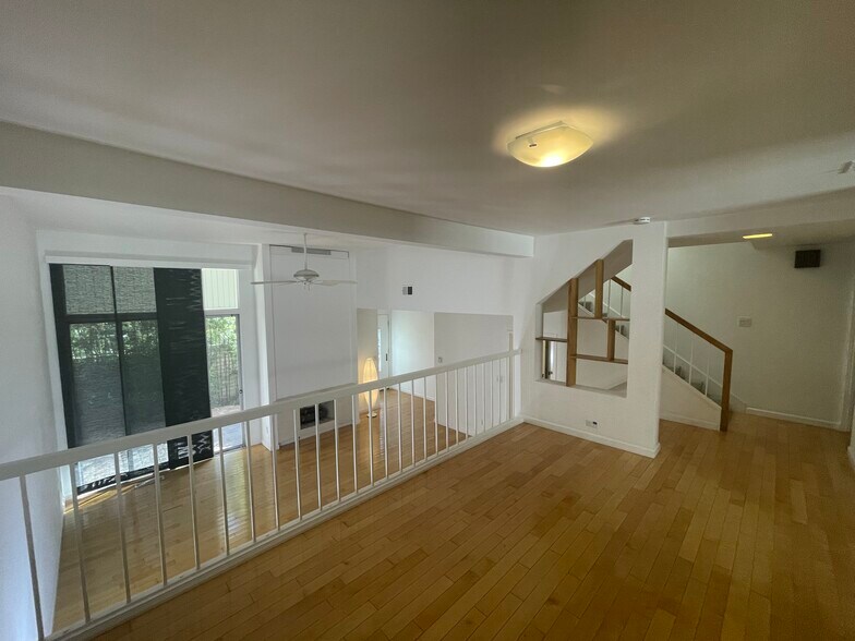 Building Photo - 4723 La Villa Marina Ln