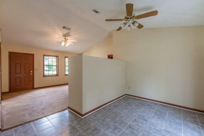 Building Photo - 4174 Warren Rd
