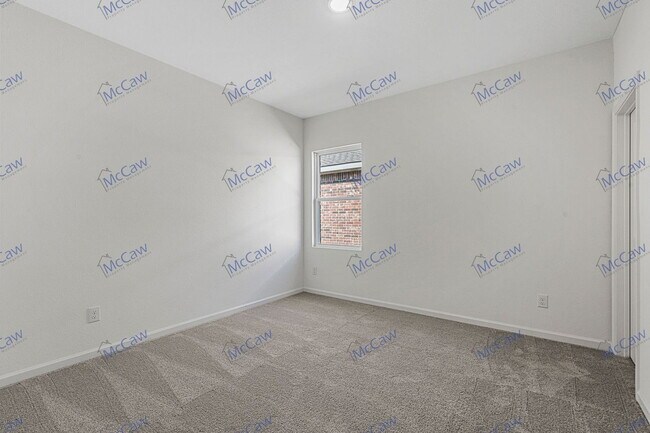 Building Photo - 1644 Hossler Trl