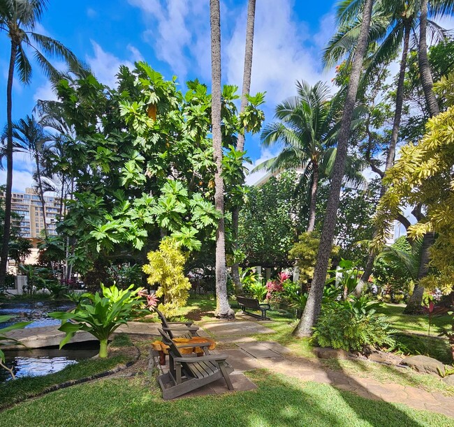 Building Photo - Waikiki - Liliuokalani Gardens: A Studio, ...