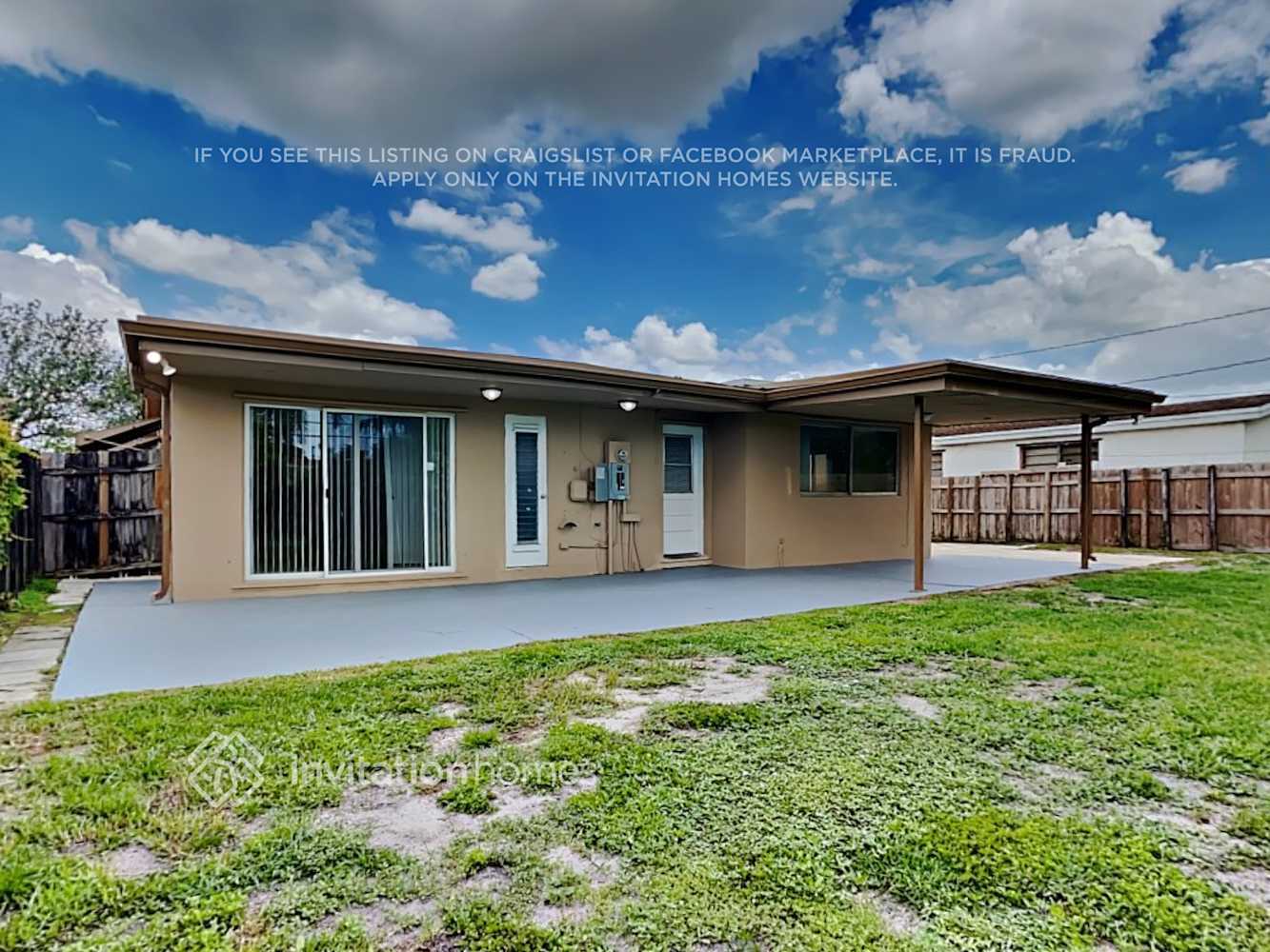 Building Photo - 2411 Utopia Dr
