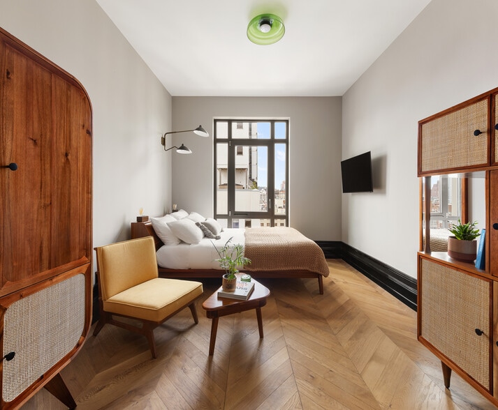 Primary Photo - Freeman Residences