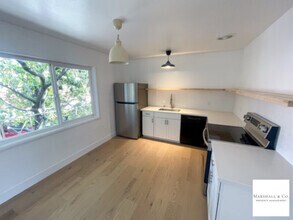 Building Photo - Walk 1 Block To Downtown! REMODELED 2BR/1B...
