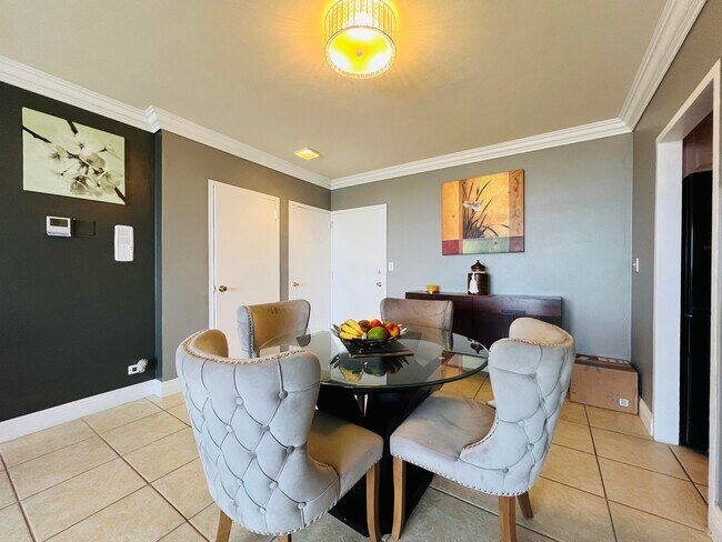 Building Photo - 2800 N Flagler Dr