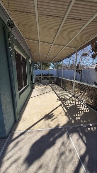 Building Photo - 614 Caribou Ct