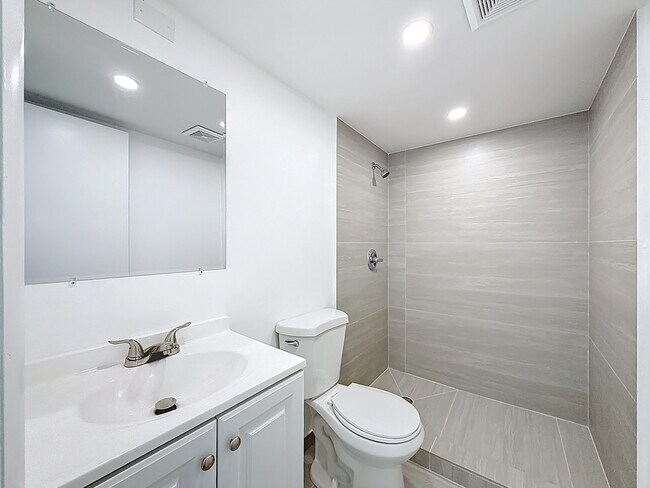 Building Photo - 961 NW 45th St