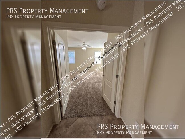 Building Photo - 2747 E Clifton Ave