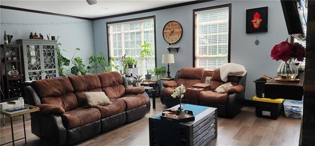 Building Photo - 5583 Julian Pl