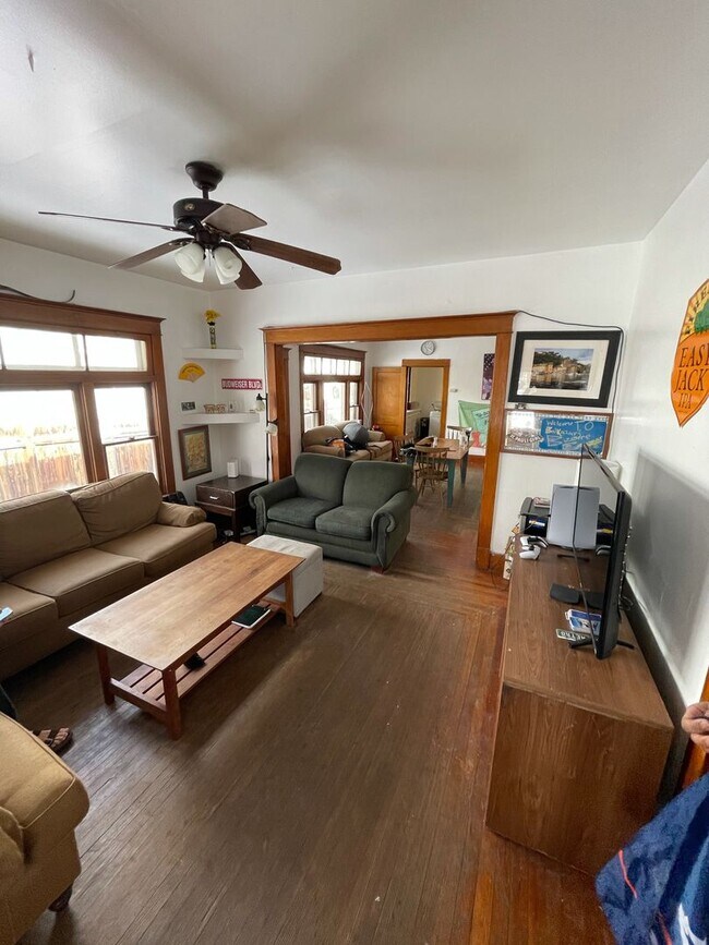 Building Photo - Charming, Spacious Rental in Old Town Fort Collins | Avail. 08/01/2026