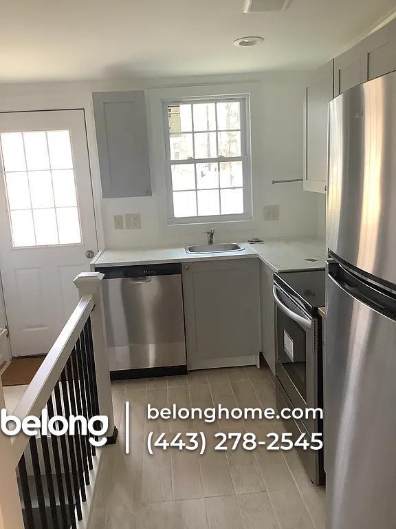 Building Photo - 822 Warburton Ln