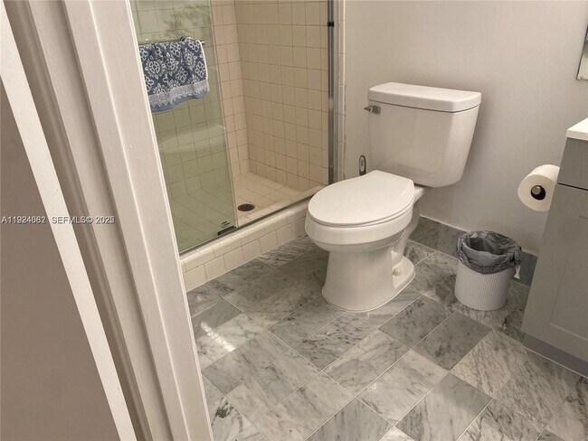 Building Photo - 400 SW 134th Way