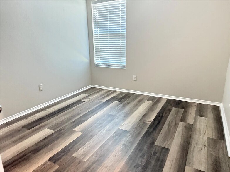 Bedroom 3 - 8833 Quarry Ridge Trl