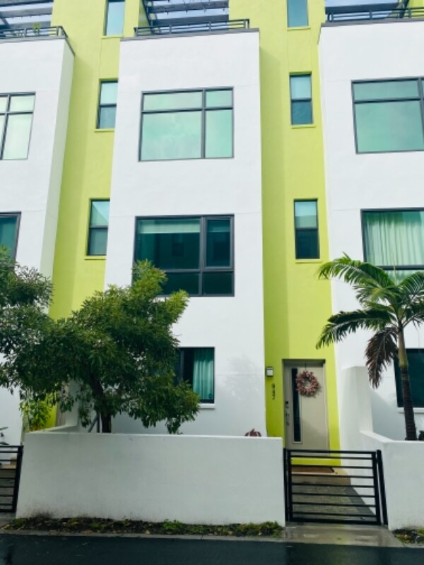 947 Arlington Ave N - 947 Arlington Ave N Saint Petersburg FL 33705